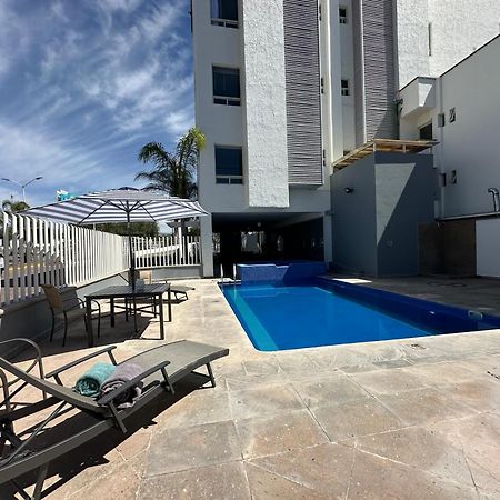 Inhouse Leon Hotel Exterior photo