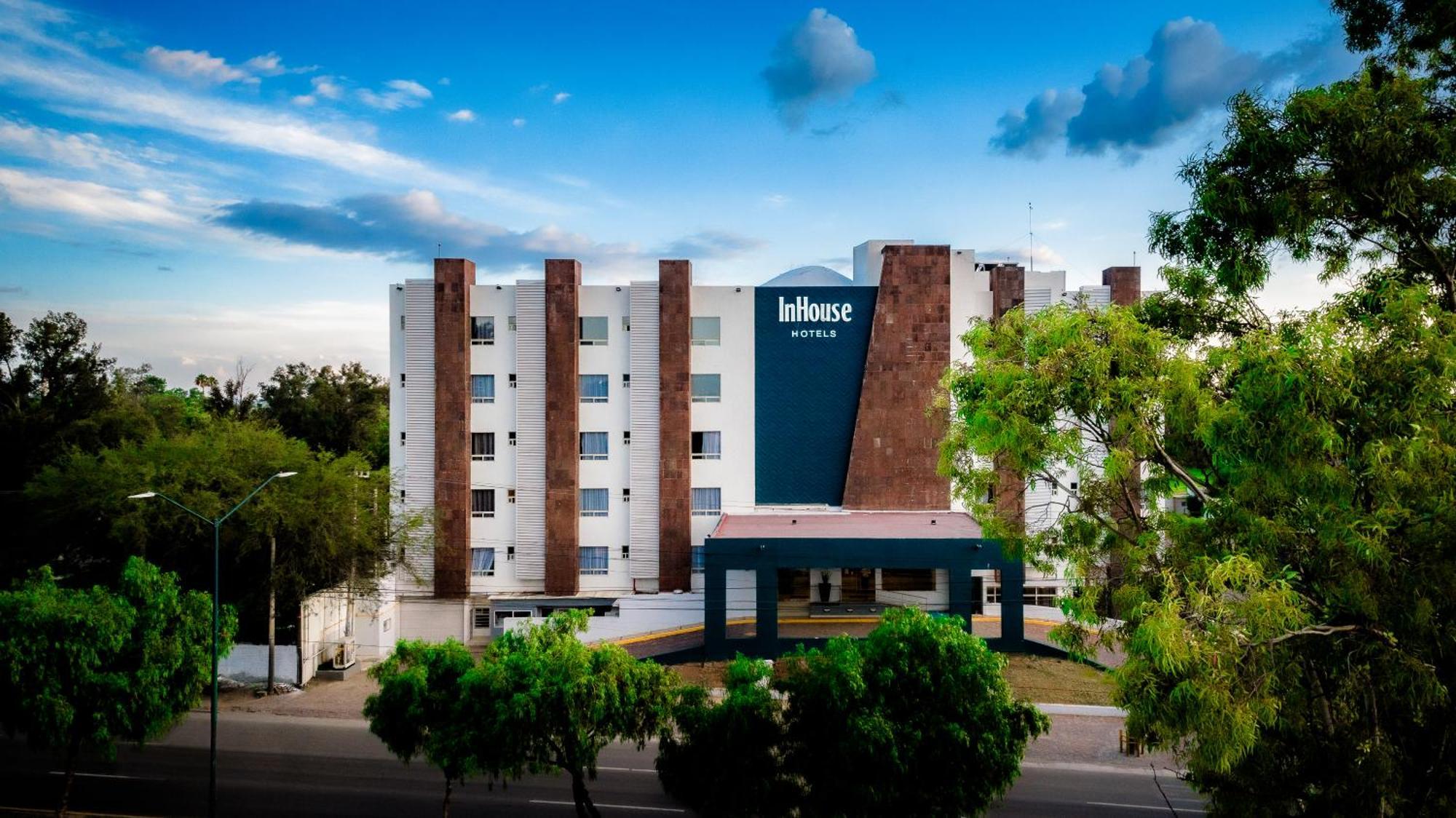 Inhouse Leon Hotel Exterior photo