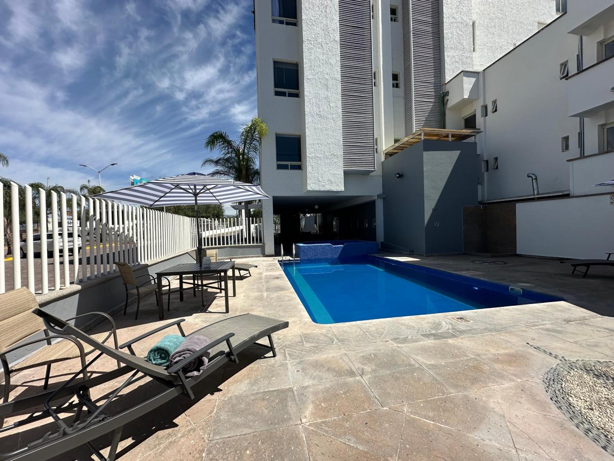 Inhouse Leon Hotel Exterior photo